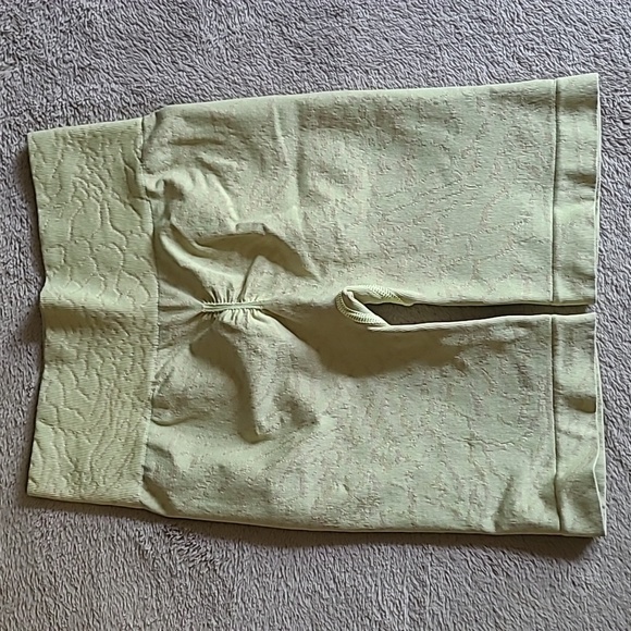 Gymshark Adapt Animal Seamless Cycling Shorts Firefly Yellow size small​ - Picture 6 of 13